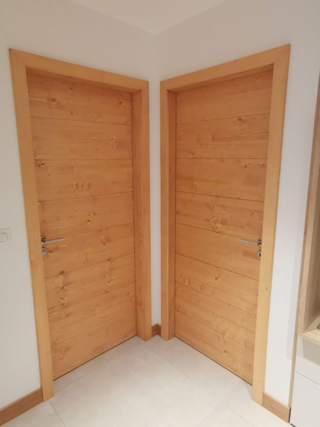 Portes-intérieures-bois-sapin-menuiserie-boeckel