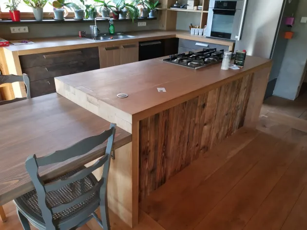 meuble-Cuisine-bois-massif-menuiserie-boeckel-alsace-3-1