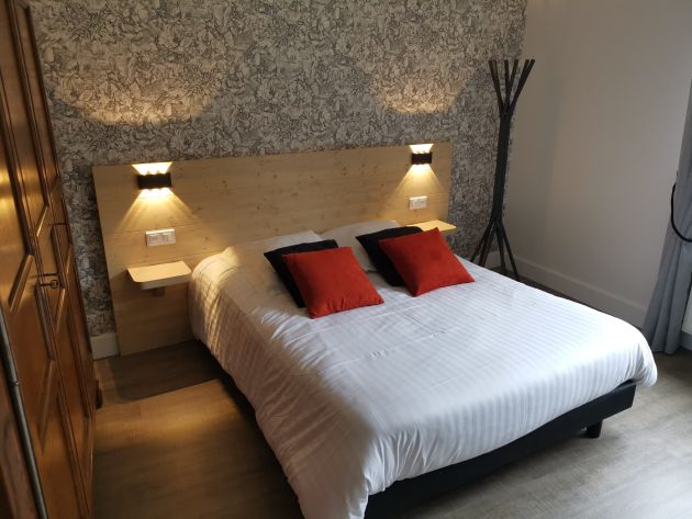 tête-de-lit-bois-menuiserie-boeckel