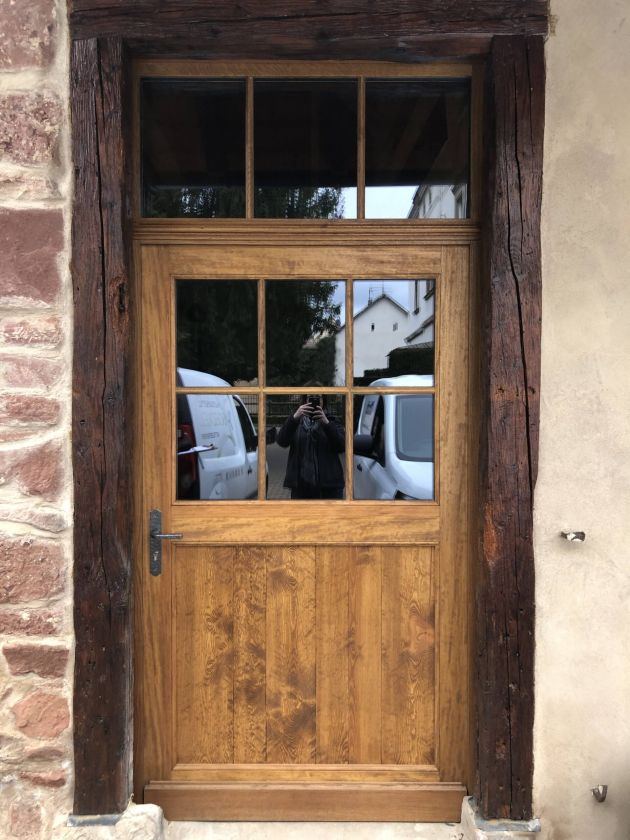 Porte-d-'entrée-bois-massif-menuiserie-boeckel